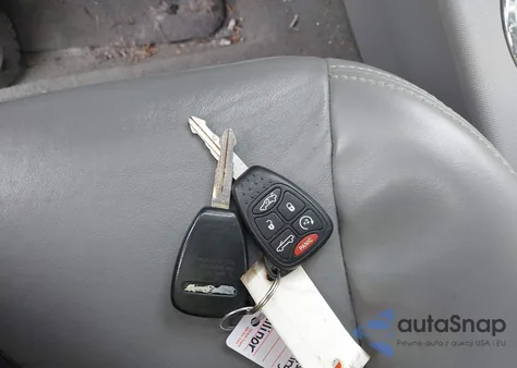 2008 Chrysler Sebring Limited из США, поврежденный, VIN 1C3LC65M48N168231